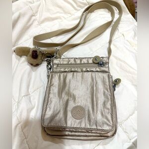 Like new Kipling crossbody purse
